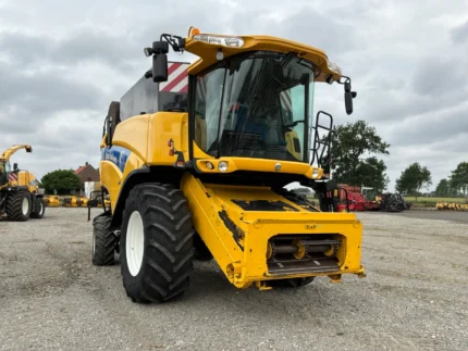 NEW-HOLLAND-CX8030